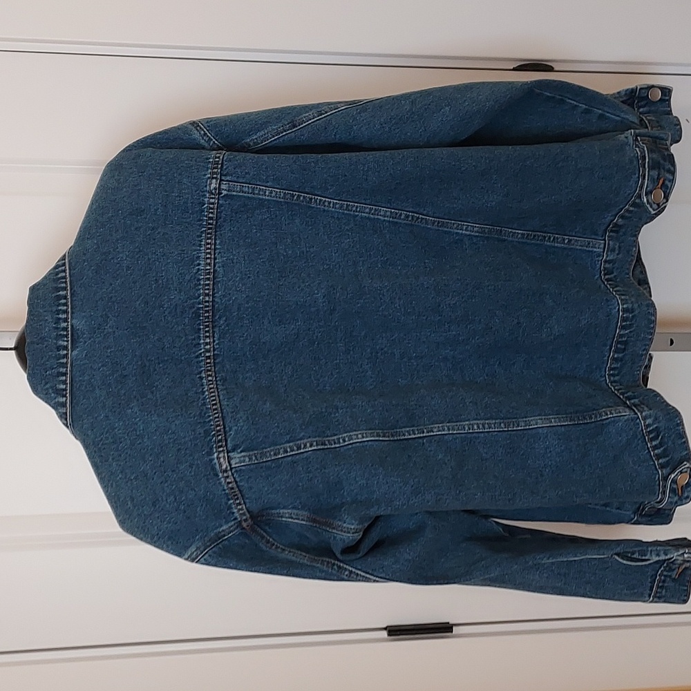 Fashion Nova Dark Wash Demin Jacket with Multiple Pockets Size Large - Picture 5 of 8